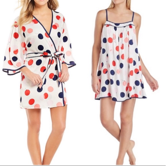 kate spade Other - EUC Kate Spade balloon print nightgown and robe set size M